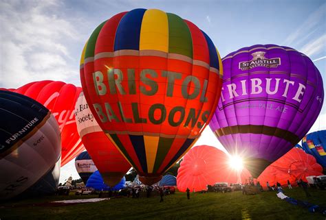 hot air balloon trips uk